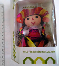 Cargar imagen en el visor de la galería, Muñeca Artesanal Otomi Lele Maria Queretana Original